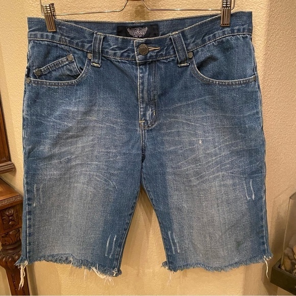 ROCK & REPUBLIC Blue Graphic Pockets Raw Frayed Hem Shorts Size 17 1/2” Waist - Picture 5 of 9